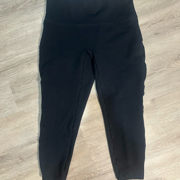 SPANX Black Leggings Size XL 😻 - Picture 3 of 3
